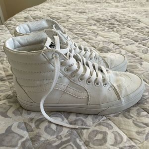 VANS CANVAS SK8-HI SHOE - White